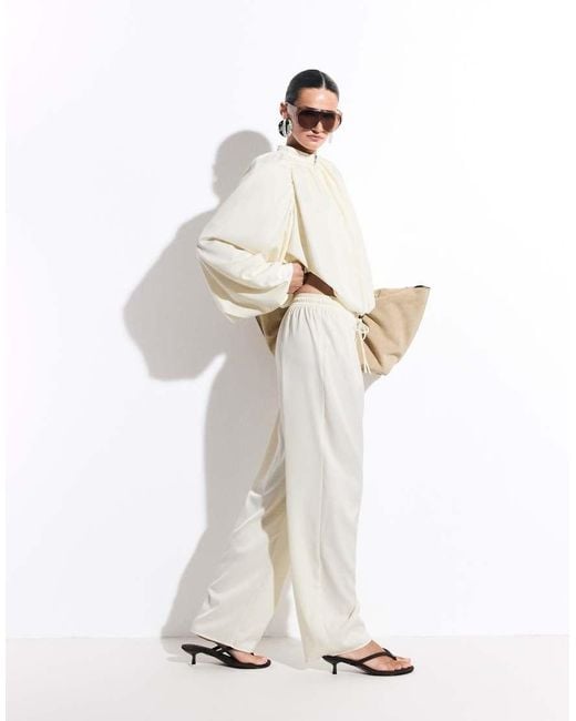 Missy Empire White Satin Drawstring Relaxed Trouser Co-Ord
