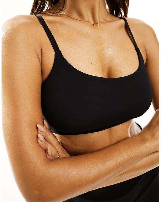Bralette Sin Costuras De Pieces de color Black