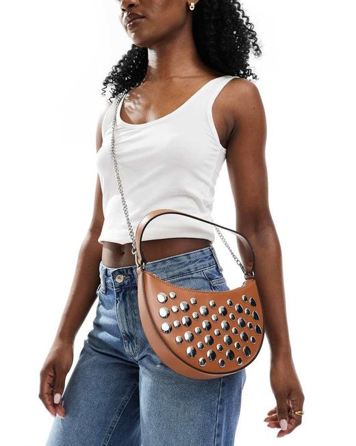 Stradivarius Halvemaanvormige Tas Met Studs in het Brown