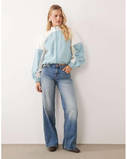 ASOS Jack Met Opstaande Boord, Ritssluiting, Interlock-Naden En Contrasterende Biezen in het Blue