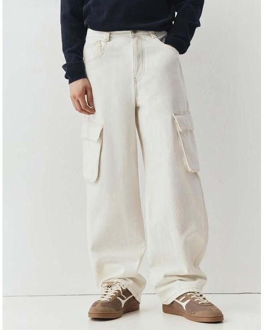 Pull&Bear White Baggy Cargo Jeans for men