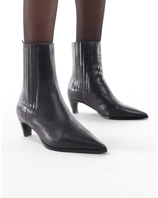Schuh White Betsy Kitten Heel Mid Ankle Boots