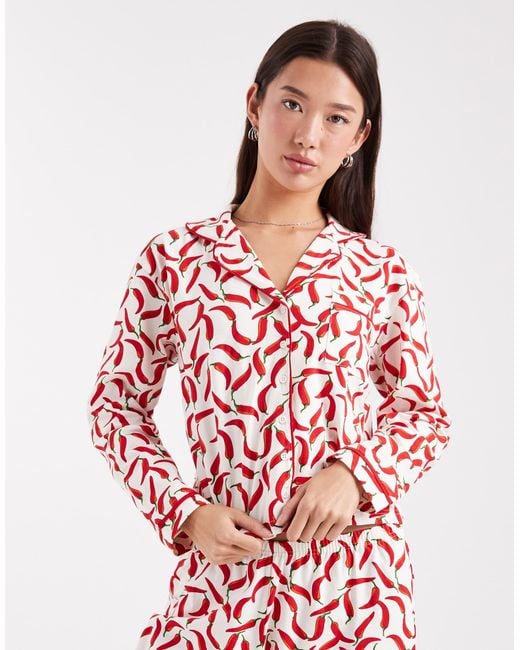 Pyjama à motif piments avec chemise manches longues et pantalon Wednesday's Girl en coloris Red