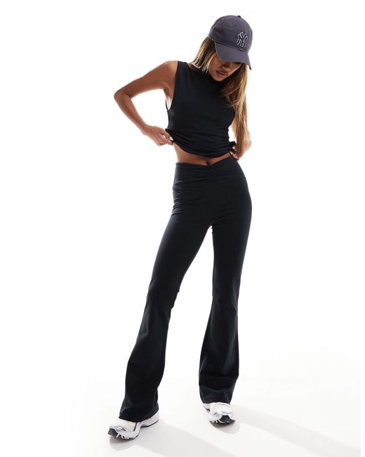 Pantalones s con cintura fruncida ASOS 4505 de color Black