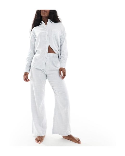 Cotton On White Cotton on – karierte pyjamahosen aus flanell im boxershorts-stil