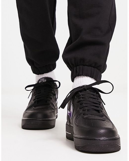 Air force 1 '07- sneakers nere con mini logo metallico da Uomo di Nike in  Nero | Lyst