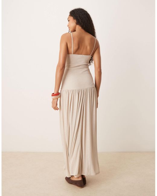 Robe longue à corsage froncé ASOS en coloris Natural