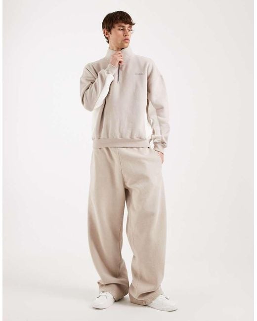 Hollister Natural Boxy 1/4 Zip Sweatshirt for men