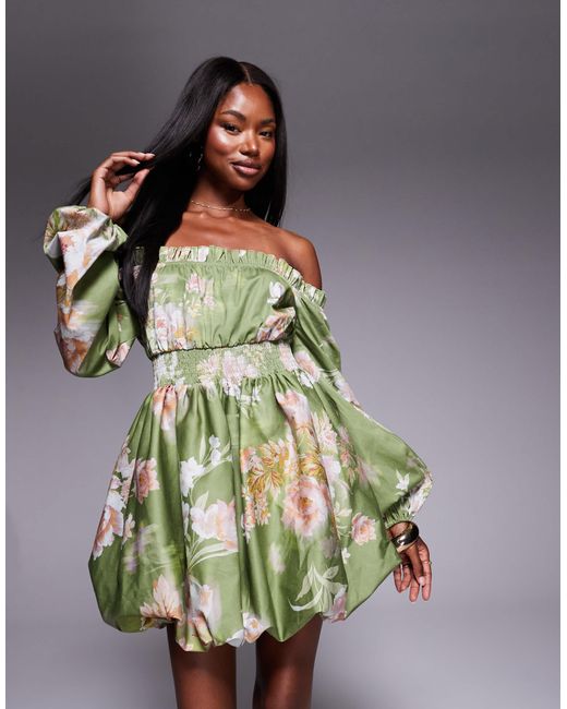 Robe courte à encolure bardot, à fleurs avec manches blouson et ourlet boule - pistache ASOS en coloris Green