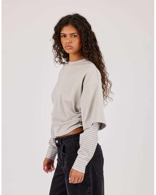 CERNUCCI Natural Cropped Oversized T-Shirt With Layered Shirt