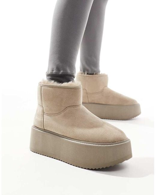 Bershka Natural Platform Cosy Boots