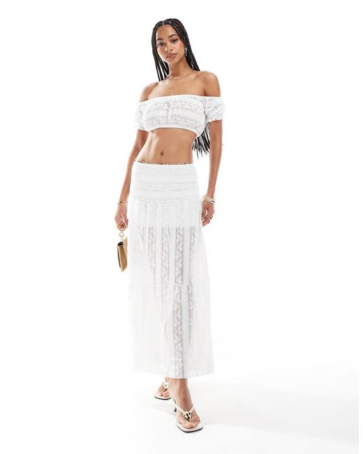 Gonna Lunga A Balze Bianca di Pull&Bear in White