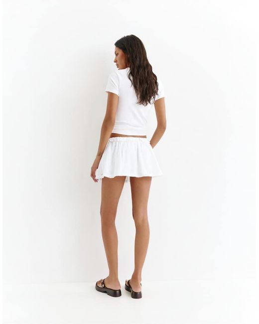 Pull&Bear White Swiss Embroidery Mini Skirt
