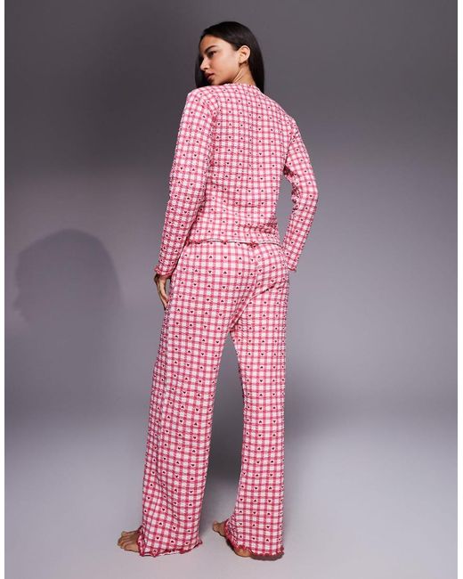 San di Threadbare in Pink