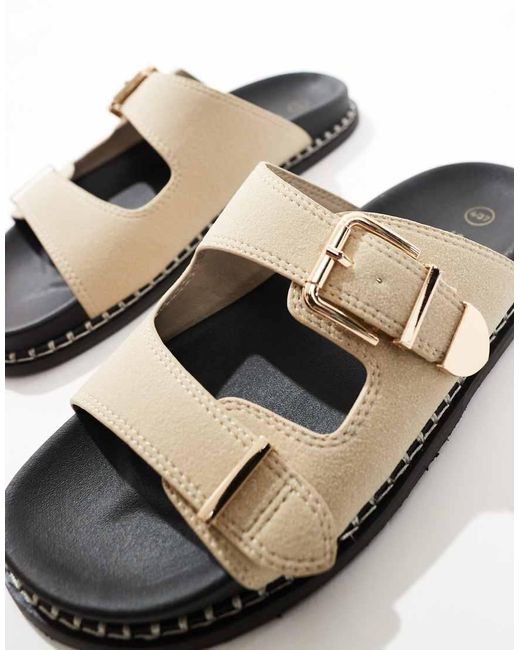 SEQWL Platte Sandalen Met Contrasterende Zool Met Studs in het White