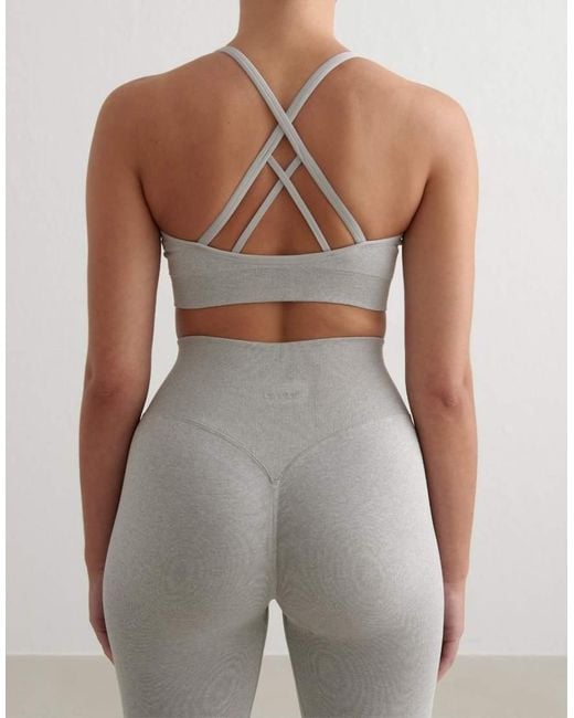 Reggiseno Mélange Senza Cuciture Modellante Con Incrocio Sul Retro di Aim'n in Gray