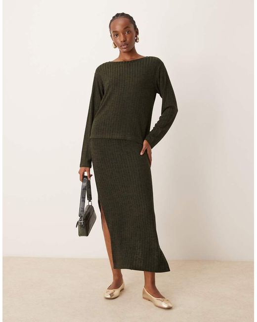 Grey ribbed skirt co ord 2025