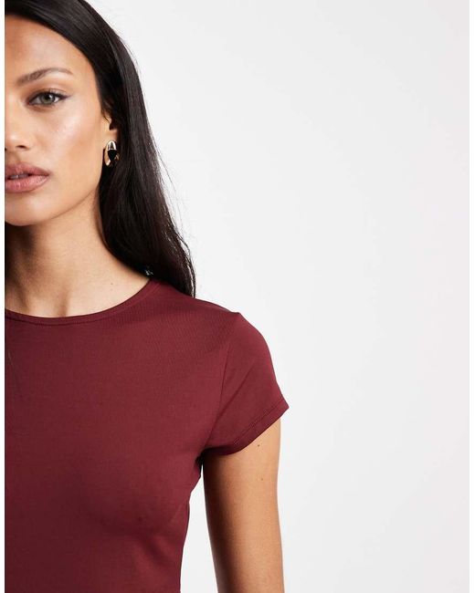 Body A Maniche Corte Sinuoso Bordeaux di ASOS in Red