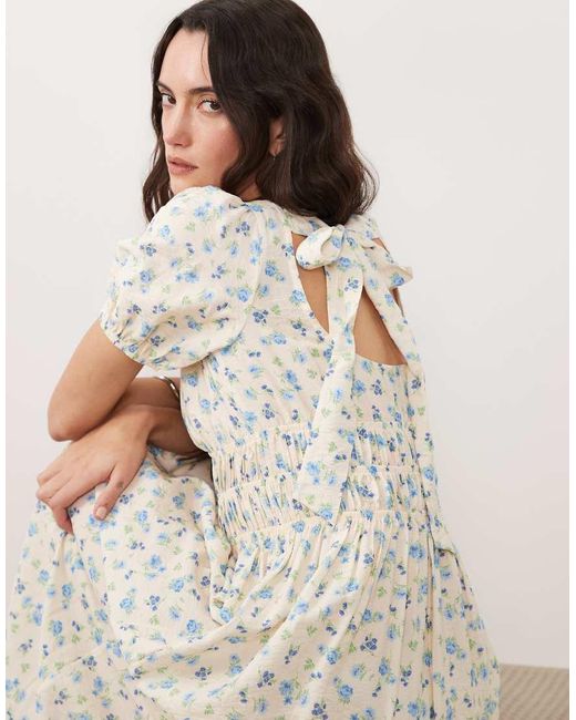New Look Natural Ditsy V Neck Ruched Waist Midi Dress
