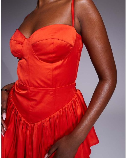 Vestido Largo Rojo Con Bajo Asimétrico Con Volantes Escalonados Dolce De The Dolls House de color Red