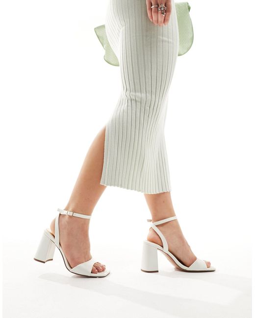 ASOS White Wide fit – hilton – filigrane sandalen