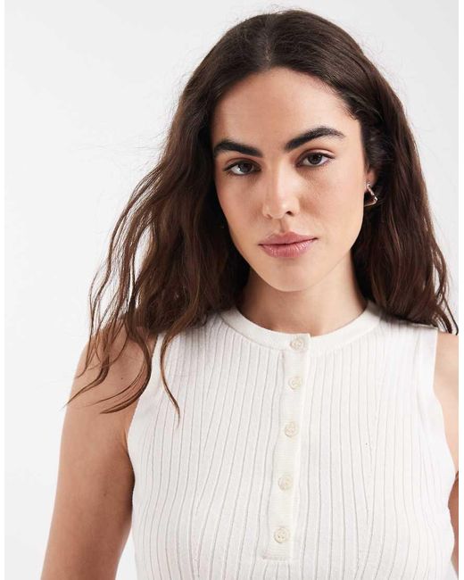 New Look White Sleeveless Henley Singlet