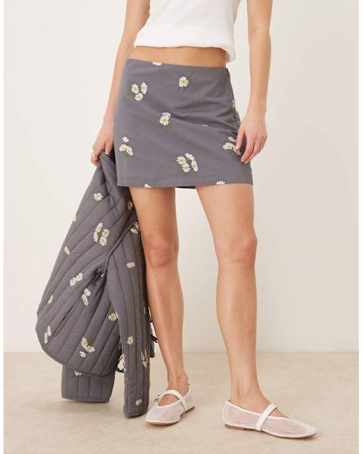 ASOS Geborduurde Minirok in het Gray