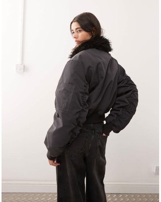 Weekday Black – bomberjacke