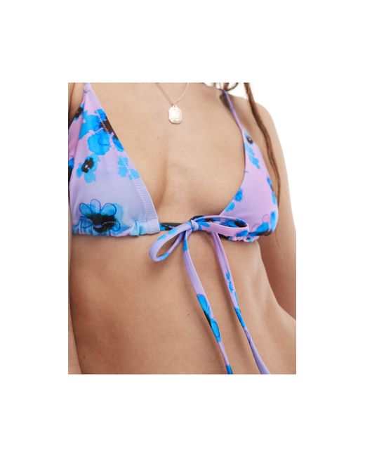 Weekday Blue – perth – vorne gebundenes bikinioberteil mit blumenprint, exklusiv bei asos