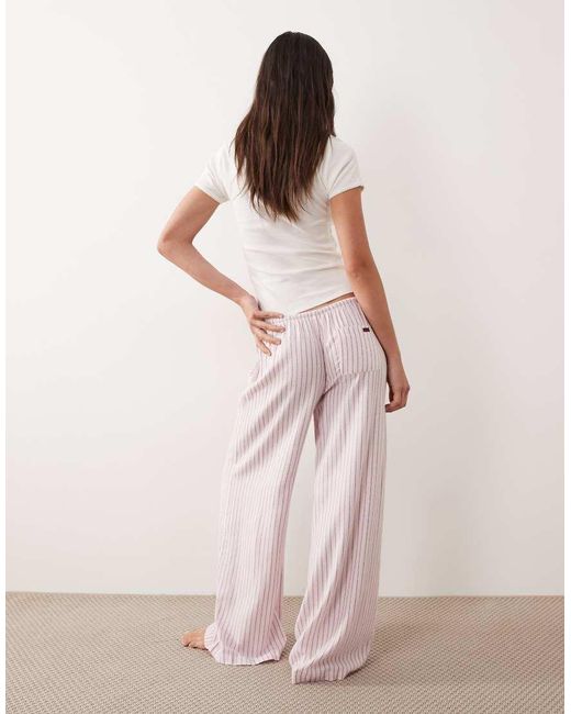 Cloud Cotton On de color Pink