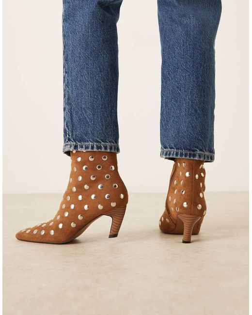 Raye di ASOS in Brown
