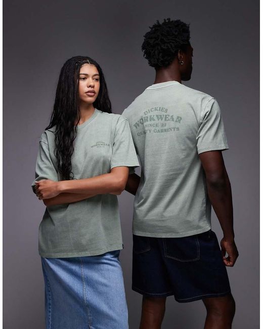 Christiana di Dickies in Gray