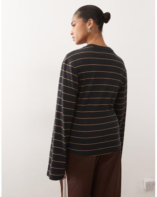 Monki Brown Cinched Waist Long Sleeve Structured Jersey Top