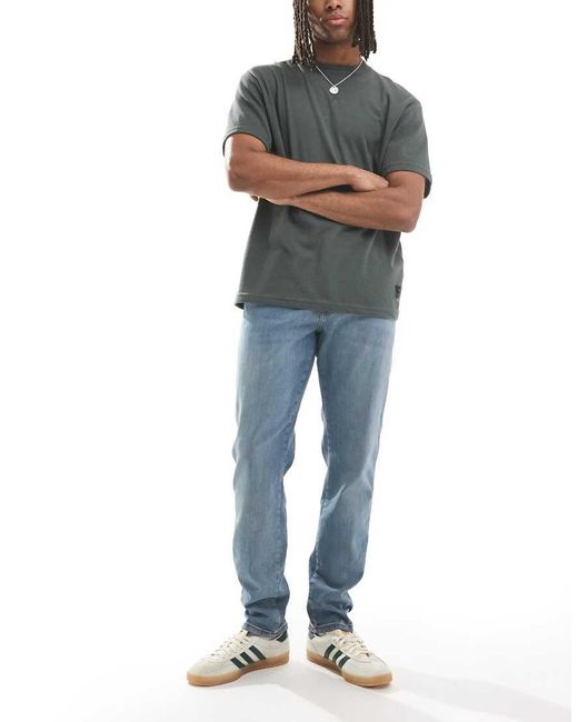 Wrangler Blue River Regular Tapered Fit Jeans for men