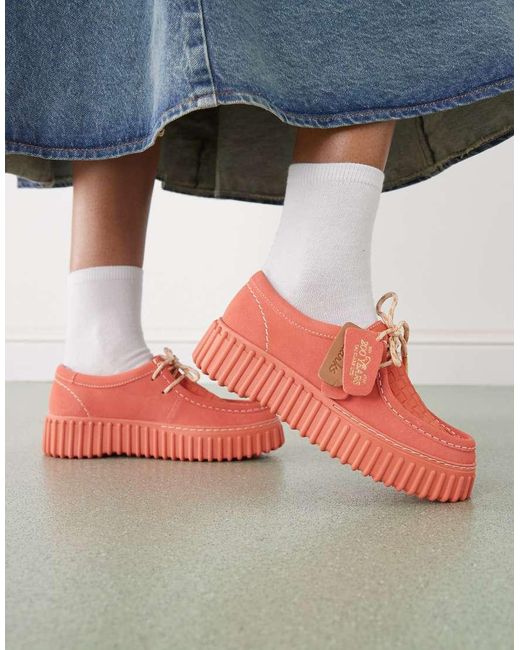 Torhill Bee di Clarks in Orange