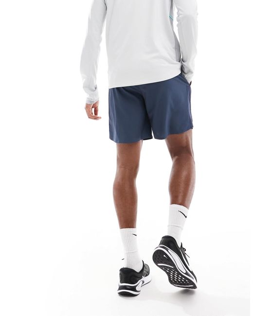 Nike – challenger dri-fit – 2-in-1-shorts in Blue für Herren