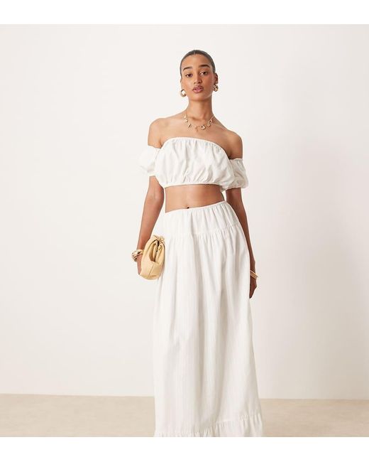 Kaiia Exclusives in het White