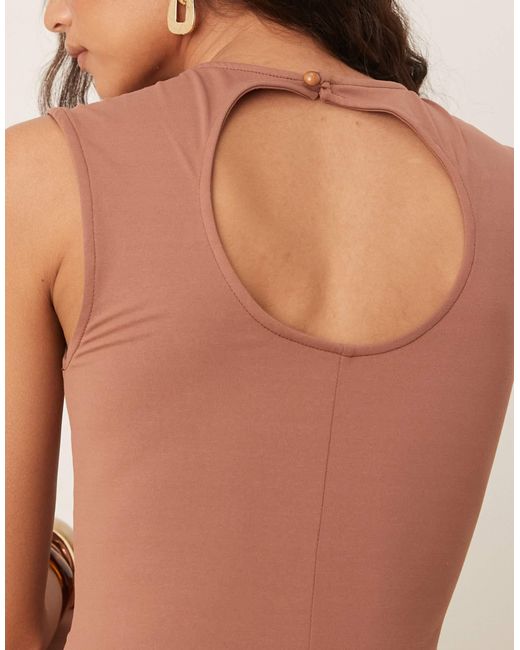 Robe d'été mi-longue sans manches à coutures apparentes - chocolat ASOS en coloris Natural