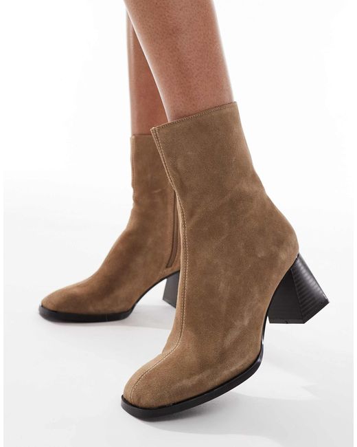 Stradivarius Brown – ankle-boots aus hellem wildleder mit absatz