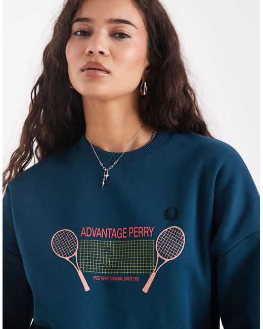 Sweat imprimé Fred Perry en coloris Blue