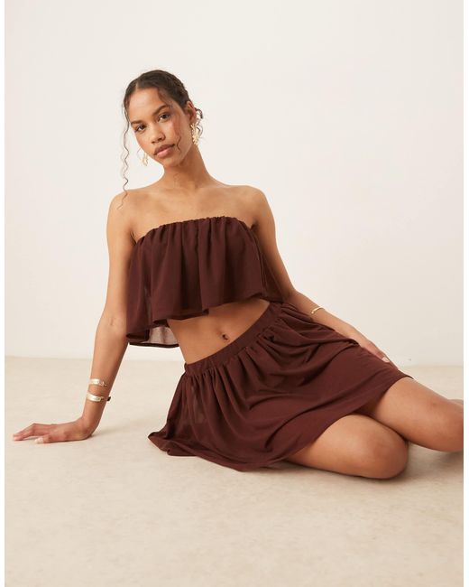 Crop top bustier d'ensemble à volants - chocolat ASOS en coloris Brown