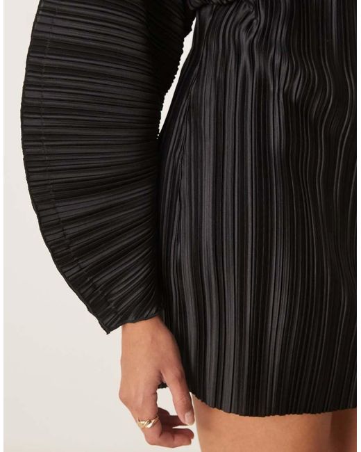 ASOS Plissé Mini Jurk Met Lange Coconmouwen En Taillenaad in het Black