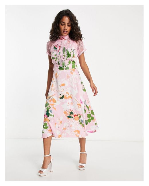 Liquorish Midi-jurk Met A-lijn En Kanten Details in het Pink