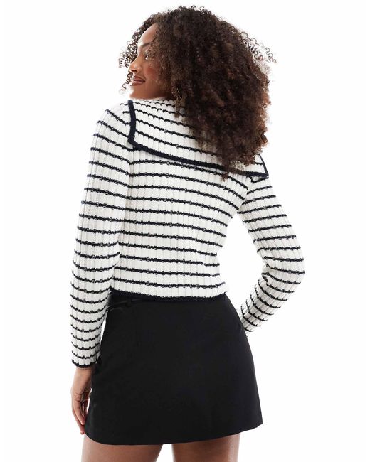 Miss Selfridge White – gestreifte strickjacke mit matrosenkragen