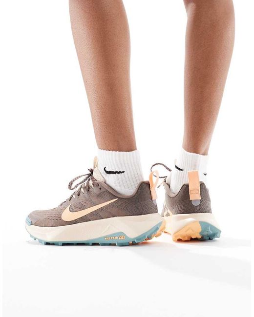 Nike White Reactx Wildhorse 10 Trainers