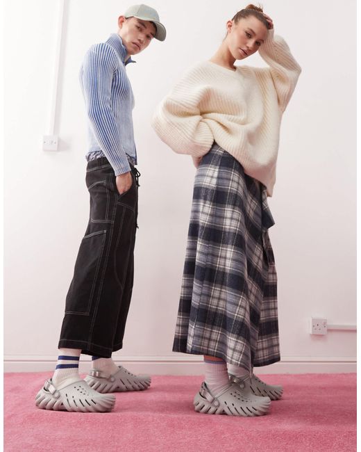 CROCSTM Pink Unisex Echo Clogs