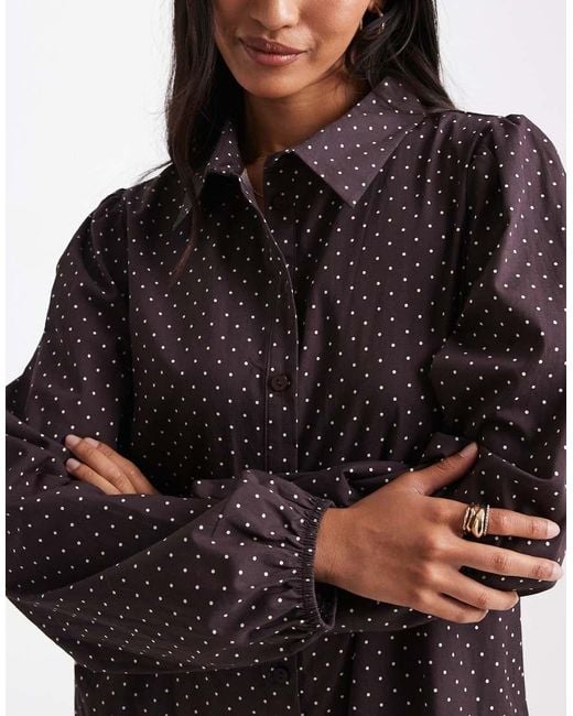 Vestido Camisero Corto Con Estampado De Lunares Y Cintura Baja De Miss Selfridge de color Brown