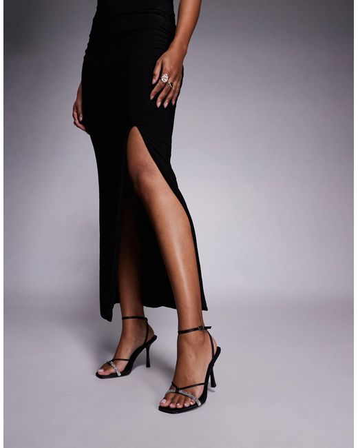 SIMMI Black Simmi london wide fit – sebelle – verzierte sandaletten aus satin