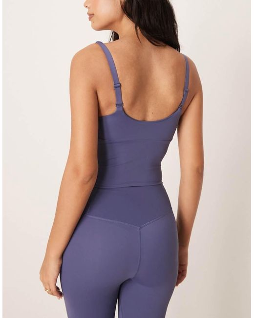 Top De Tirantes Con Cuello Ancho Skinluxe De Tala de color Purple