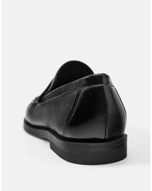Pull&Bear White Loafer mit raffungen